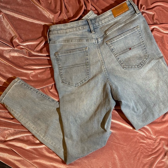 Tommy Hilfiger High Waisted Straight Leg Ankle Cropped Jeggings - Picture 3 of 10